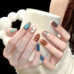 -桃色美甲沙龙