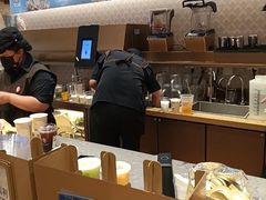 -沪上阿姨·臻选茶饮(上海环球港店)