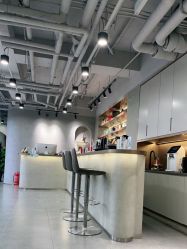 -变画·发型STUDIO