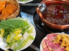 -银同牦牛肉火锅