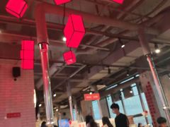 大堂-么肆烤肉·中式自助·烤肉大排档(街道口季佳PAI店)