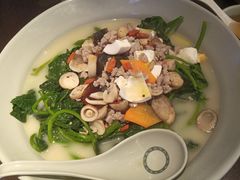 -大头虾越式风味餐厅(光明广场店)