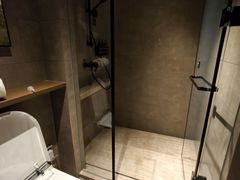 -长沙五一广场东塘地铁站亚朵酒店