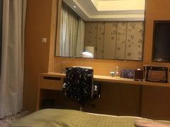 -南阳建业森林半岛假日酒店