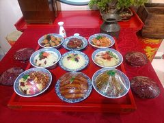 -蓝田九大碗民俗食府(蓝田店)