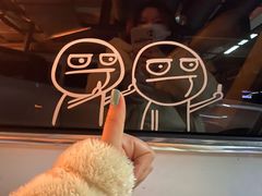 -Helens海伦司小酒馆(王家湾人信汇店)