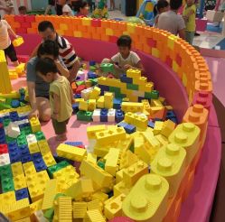 -木马王国淘气堡儿童乐园