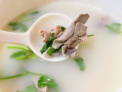 老鸭杂汤-胡记锅贴·沪上游子老鸭粉丝汤(太原路店)