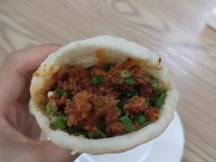 牛肉夹饼-代四孃牛华豆腐脑美味小食(总店)