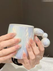 -花岐款式专研健康美甲沙龙
