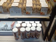-蓝小轩蛋糕·面包(趣春店)