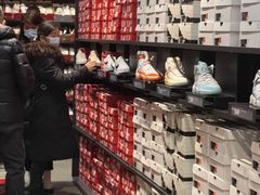-首创奥特莱斯(西安店)