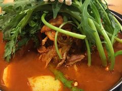 土豆排骨火锅-喇喇排骨火锅·传统韩式脊骨汤(望京西园总店)