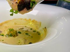 -弦月窗LUNETTE BY AMANDA(复兴路店)