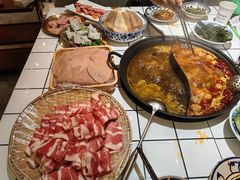 -旧街市鲜货老火锅(大光路店)