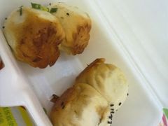 照得不好看请见谅-老上海食惠裡小籠包生煎包