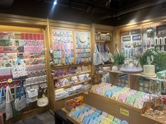 -猫的天空之城概念书店(苏州诚品店)