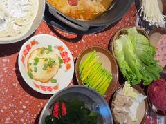 -赵美丽·重庆社区火锅·直营店(火车东站·中豪国际店)