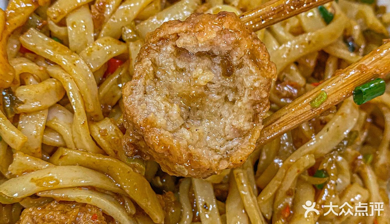长沙这家肉丸粉太太好吃！一定要点杂酱双拼