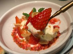 -阿妮叶李(光谷世界城店)