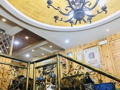 -老东镇啤酒屋海鲜加工·蒸汽海鲜·海鲜烧烤(台东店)