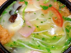 蒙自过桥米线-麦麦山云南菜(复地活力城店)