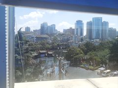 -包整·丝娃娃(一览甲秀楼风景店)