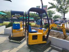 -季高兔窝窝亲子园(上海薰衣草公园店)