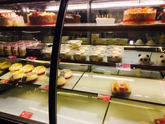 面包甜点陈列柜-味多美(江桥万达店)