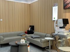 -视野联行眼镜·蔡司·尼康·豪雅·依视路(青浦宝龙店)