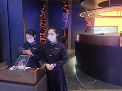 -左庭右院鲜牛肉火锅黑金店(陆家嘴中心店)