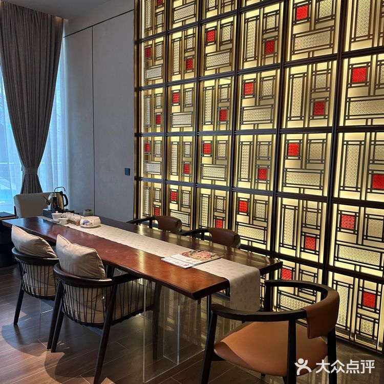 西安家宴！吃完婆婆立马带我买三金啦！！