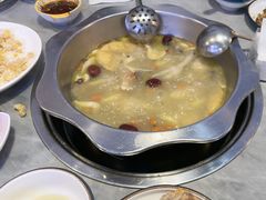 -光头药膳鸡(莱茵小镇店)