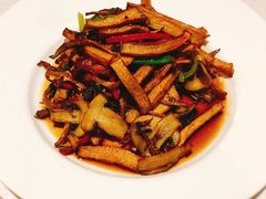 俄式烧汁煸杂菌-俄士厨房(万松园店)