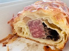 黑松露牛排惠灵顿可颂-HOT CRUSH趁热集合·现烤面包(环球港店)