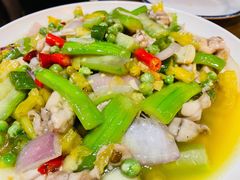蛙！你青点跳！-二孃鸡爪爪(东风路总店)