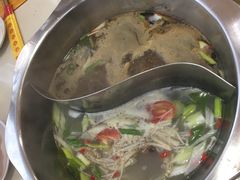 -袁记串串香(泉水轻轨站店)