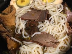-花溪巷牛肉粉(泉城路店)