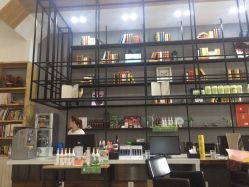-马克男发时尚店