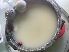 -墨脱石锅椰子鸡•香草鸭•东山羊(大东海店)