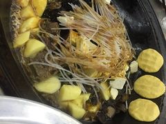 -屯老二农家铁锅炖·行业领军者(梅江店)