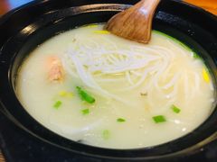 云南过桥米线-云海肴·云南小炒·汽锅鸡(天津国金汇店)