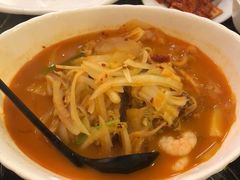 辣海鲜面-桃园中华料理炸酱面(燕儿岛路店)