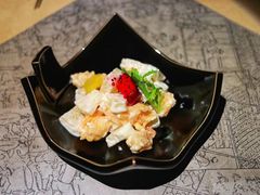 凤梨虾球-穹六人间 people 6(岳阳路店)