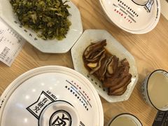 -狮头牌卤味研究所·卤味饭(花城汇南区店)