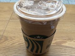 红茶咖啡鸳鸯拿铁-星巴克(上海虹桥站2A检票口)