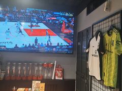 -京狮炙燥·精酿烧烤(首经贸店)