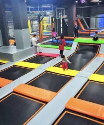 -蹦贝运动中心·蹦床·攀岩·闯关(龙岗店)