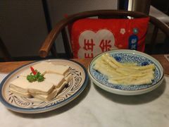 -尚尚仙·酸汤猪手·猪肚鸡火锅(华联万柳购物中心店)