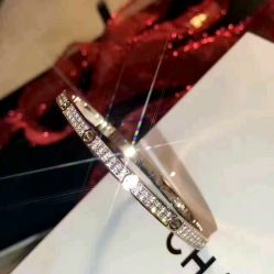 -威德钻石-克拉钻大本营(南京东路店)